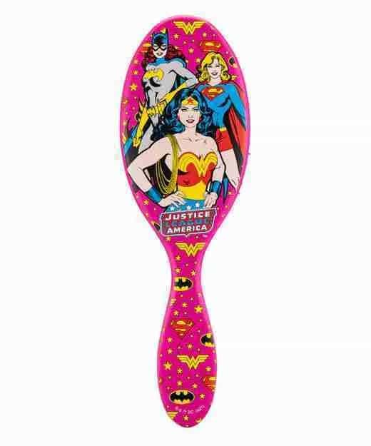 WET BRUSH – DC COMICS – JUSTICE LEAGUE WONDERWOMAN, BATGIRL AND SUPERGIRL
